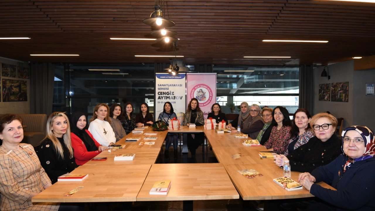 Bursa Osmangazi’de Cengiz Aytmatov’un ‘Elveda Gülsarı’sı kolektif okundu