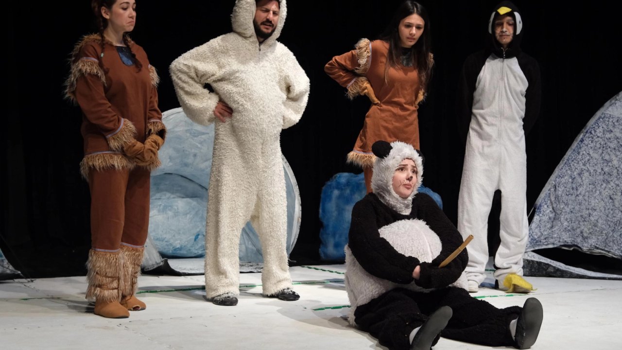 Bursa Yıldırım&#039;da çocuklar tiyatroyla büyüyor