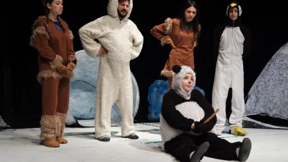 Bursa Yıldırım'da çocuklar tiyatroyla büyüyor