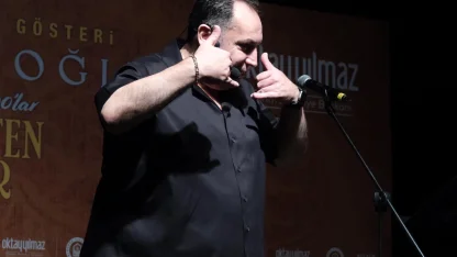 Bursa Yıldırım'da nostalji ve kahkaha dolu gece