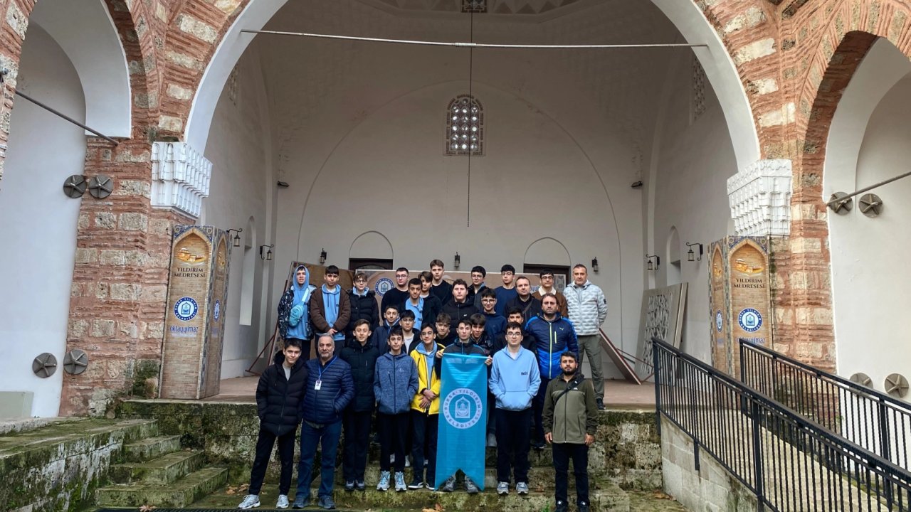 Bursa Yıldırımlı gençler Bursa’nın tarihine yolculuk yaptı