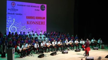 Denizli'de sanatseverlere 'Kardeş Korolar Konseri'