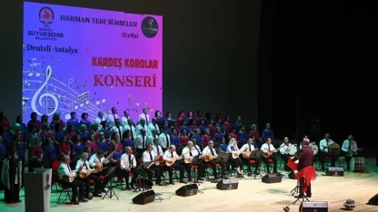 Denizli'de sanatseverlere 'Kardeş Korolar Konseri'