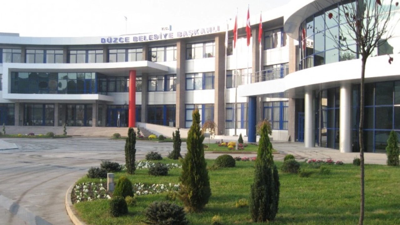 Düzce Belediyesi'nde görev değişiklikleri