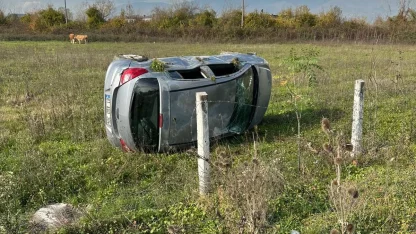 Düzce’de şarampole devrilen otomobilde sürücü yaralandı