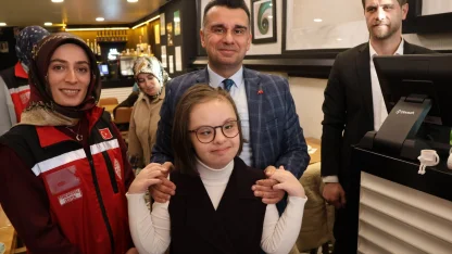 Erzurum'da Aile ve Sosyal Hizmetler'den 'sevgi köprüsü' bağı