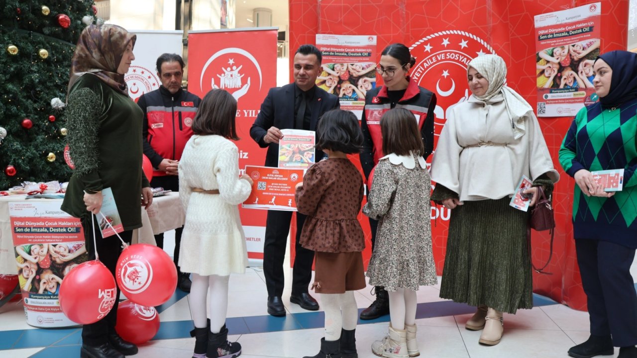 Erzurum’da 'Dijital Dünyada Çocuk Hakları' için imza kampanyası