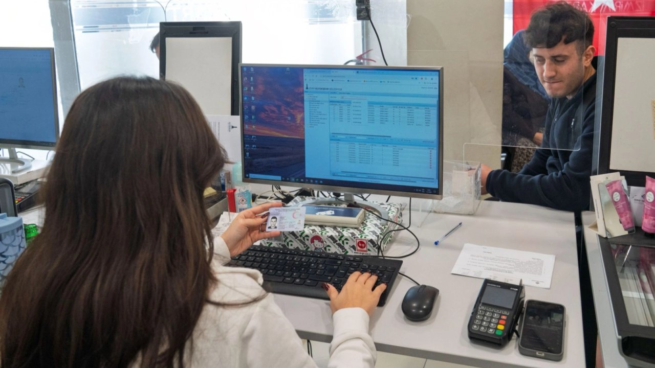 &#039;Genç İzmirim Kart&#039; dönemi başladı