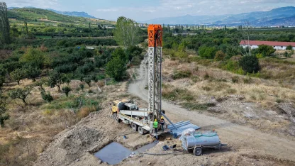 Geyve Doğantepe’ye 132 metre derinlikten kaliteli su