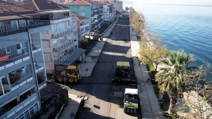 Gölcük Halıdere sahilinde üstyapı sil baştan