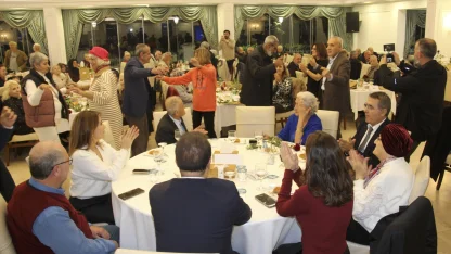 İstanbul'da Darülaceze'de erken yeni yıl yemeği