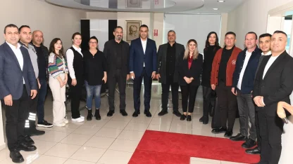 İzmir Çiğli’de yeni yıl öncesi dayanışma
