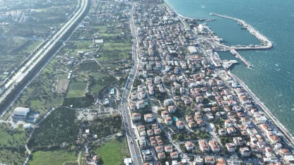 İzmir Güzelbahçe'de trafik rahatlıyor