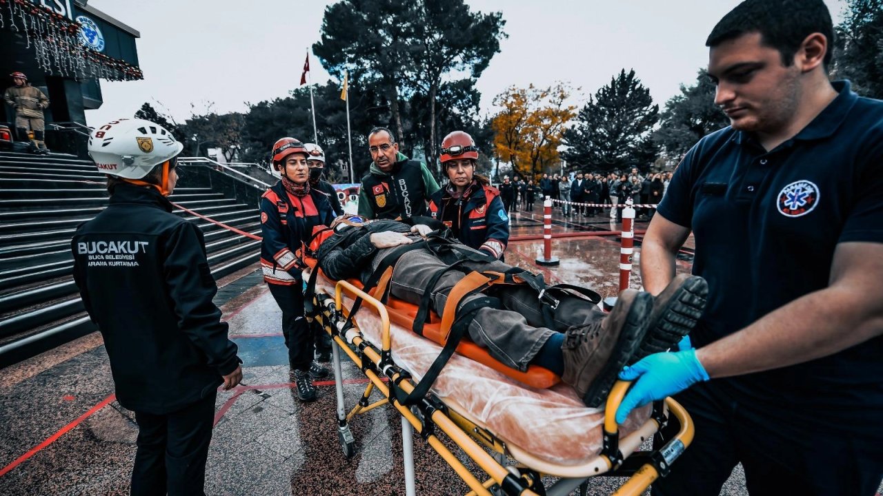 İzmir İtfaiyesi daima teyakkuzda