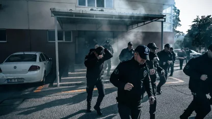 İzmir İtfaiyesi'nden polis okulunda yangın tatbikatı