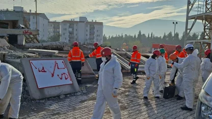 İzmir Karabağlar’da Arama Kurtarma ekibi kuruldu