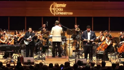 İzmir Oda Orkestrası Latin müzikleriyle dans ettirdi