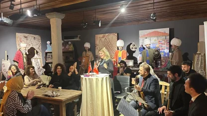 İzmir Öğretmen Akademilerİ'nde Türk Müziği ziyafeti