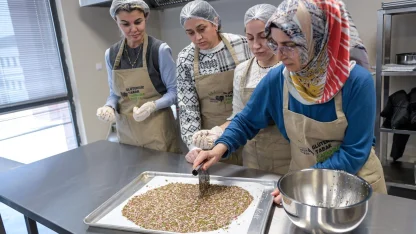 İzmir'den çölyak hastası çocuklara yeni yıl etkinliği