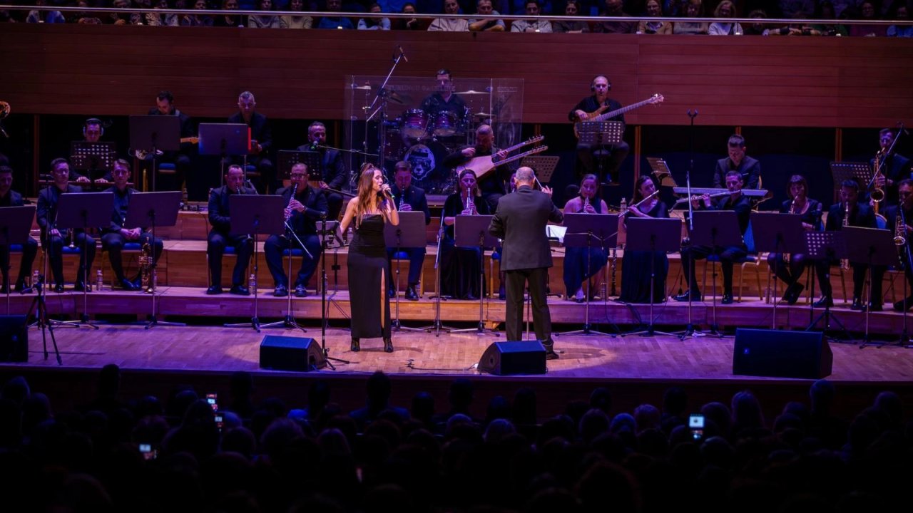 İzmirliler iki ustanın anısına buluştu