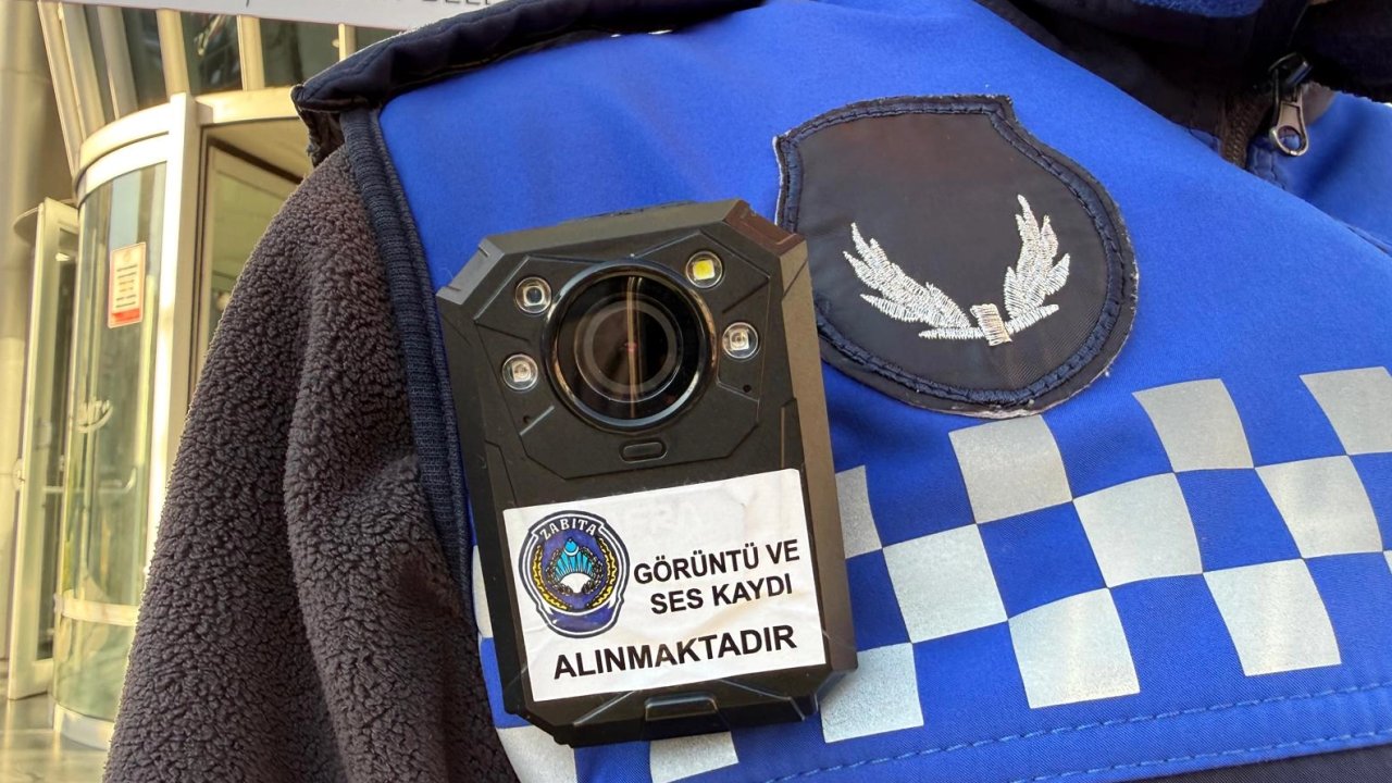 İzmit'te zabıta denetimleri artık yaka kamerasında!