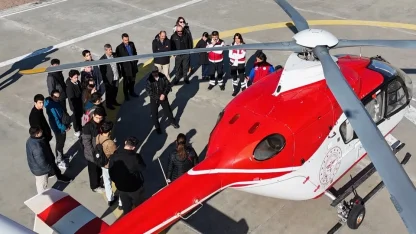 Kayseri Bilişim Akademisi öğrencileri şehri helikopterle inceledi