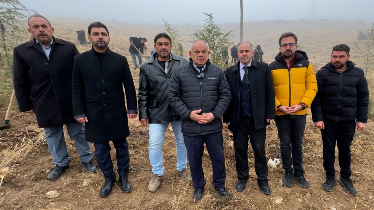 Kayseri Büyükşehir şehri yeşillendirmeye devam ediyor