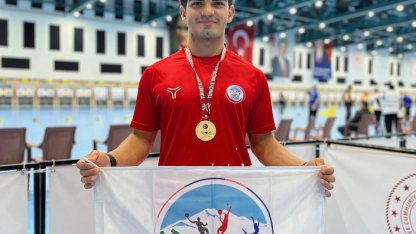 Kayseri Büyükşehir sporcusu Kutay Tek'in şampiyonluk gururu