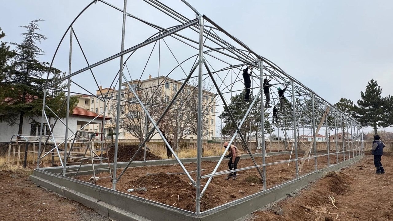 Kayseri Büyükşehir&#039;den Develi&#039;de eğitime 3.5 milyonluk yatırım