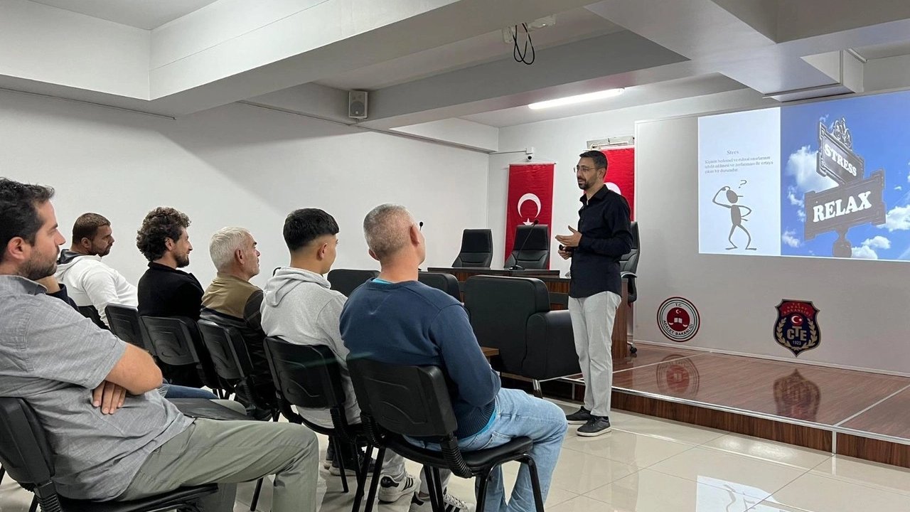 Kayseri Büyükşehir'den hükümlülerin topluma uyumu için eğitim semineri
