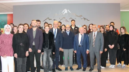 Kayseri milletvekili Cıngı üniversitelilerle buluştu