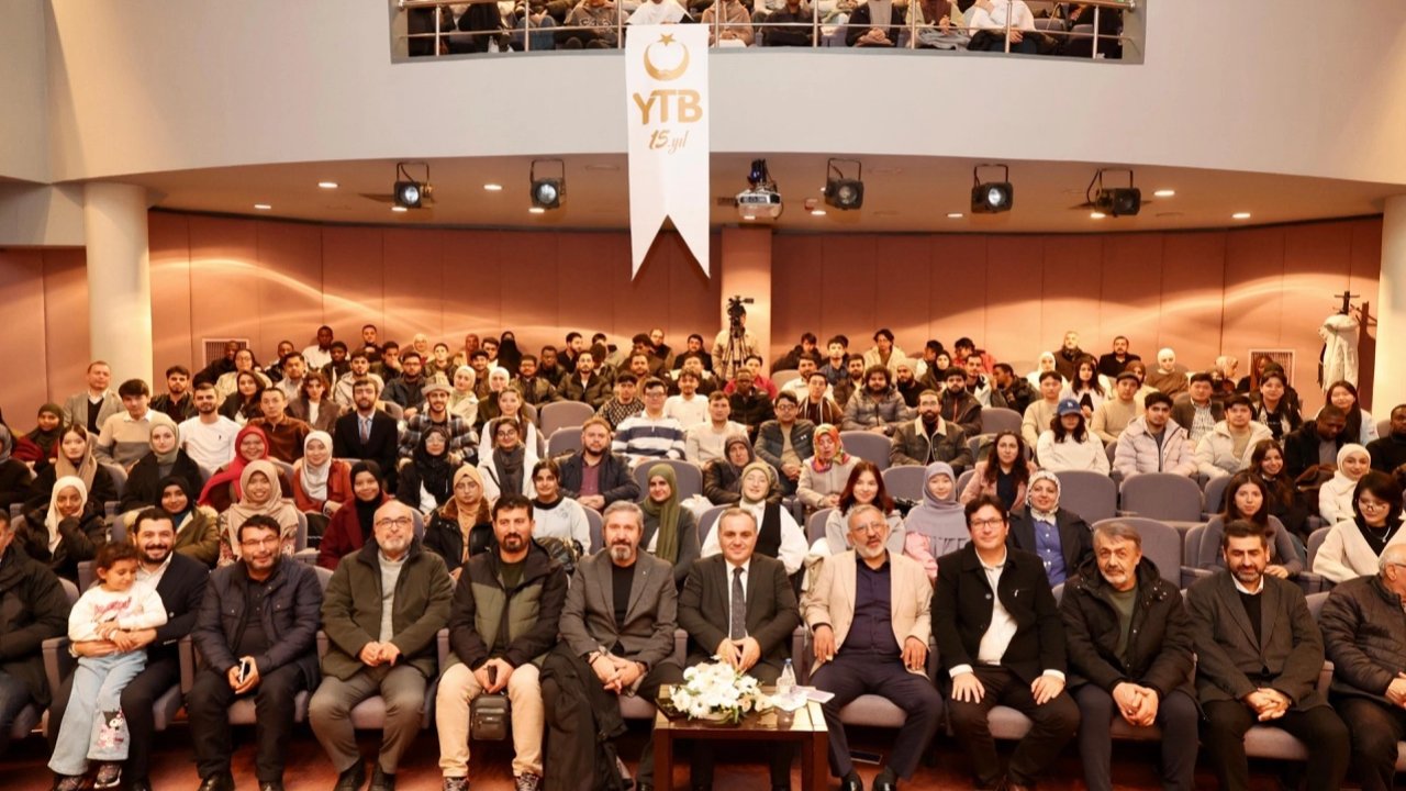 Kayseri Uluslararası Öğrenci Akademisi’nin açılış dersi Prof. Dr. Altun'dan