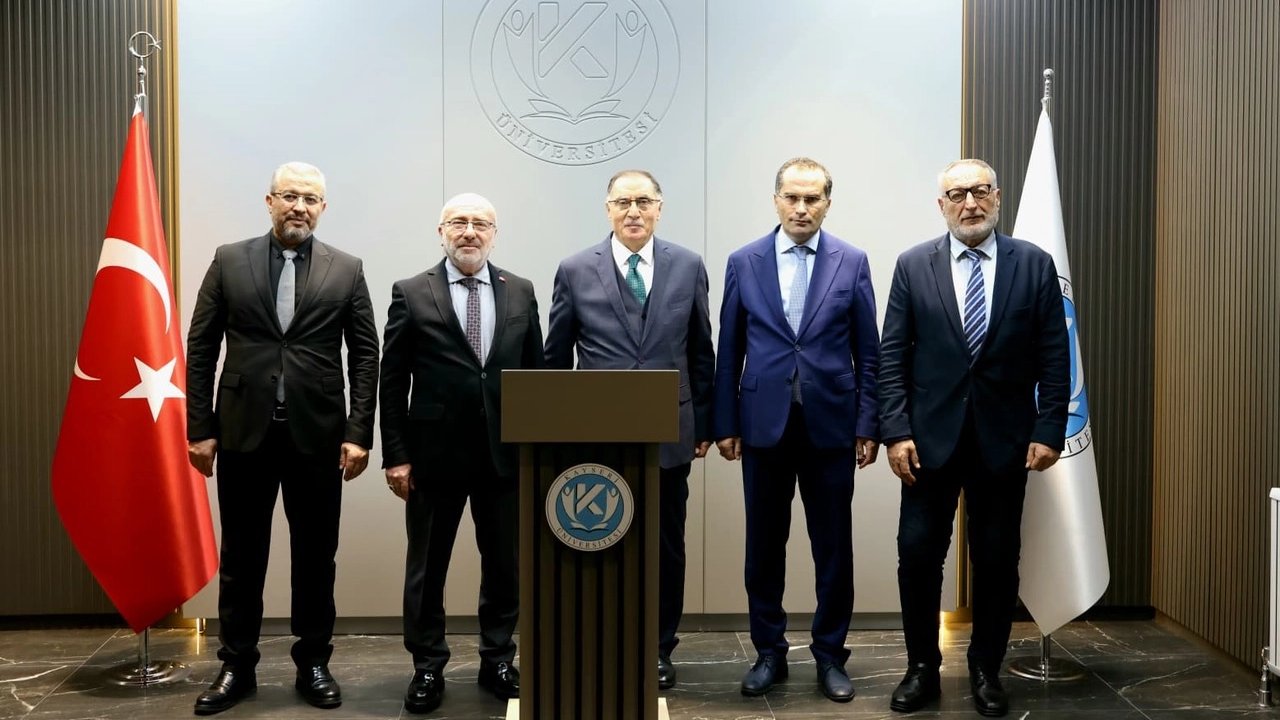 Kayseri Üniversitesi Şeref Malkoç&#039;u ağırladı