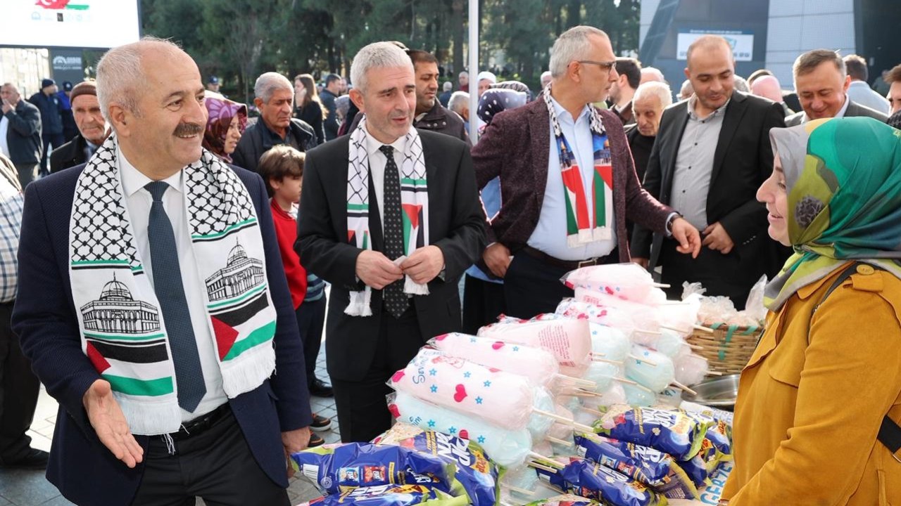 Kocaeli Gebze’de Filistin’e destek kermesi düzenlendi