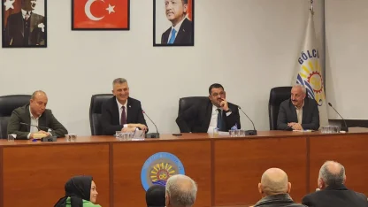 Kocaeli Gölcük’te muhtarların talepleri masaya yatırılıyor