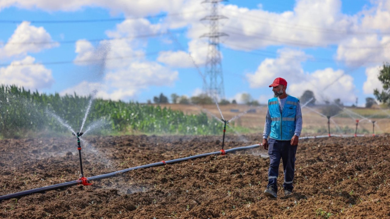 Kocaeli Toramanlar’da sulama suyu toprakla buluştu