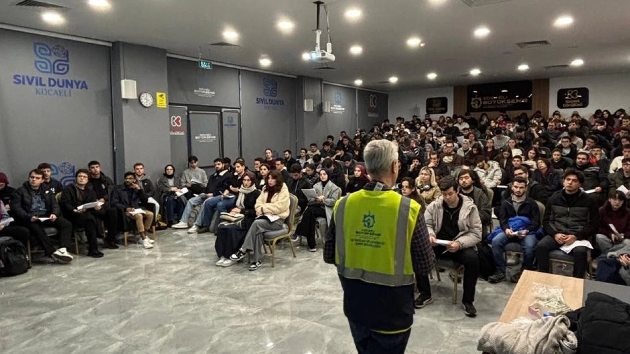 Kocaeli'de TEKNOFEST öğrencilerine ilk yardım eğitimi