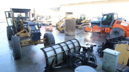 Kocaeli'nin bu atölyesi saat gibi işliyor... Bu atölyede ne ararsan var!