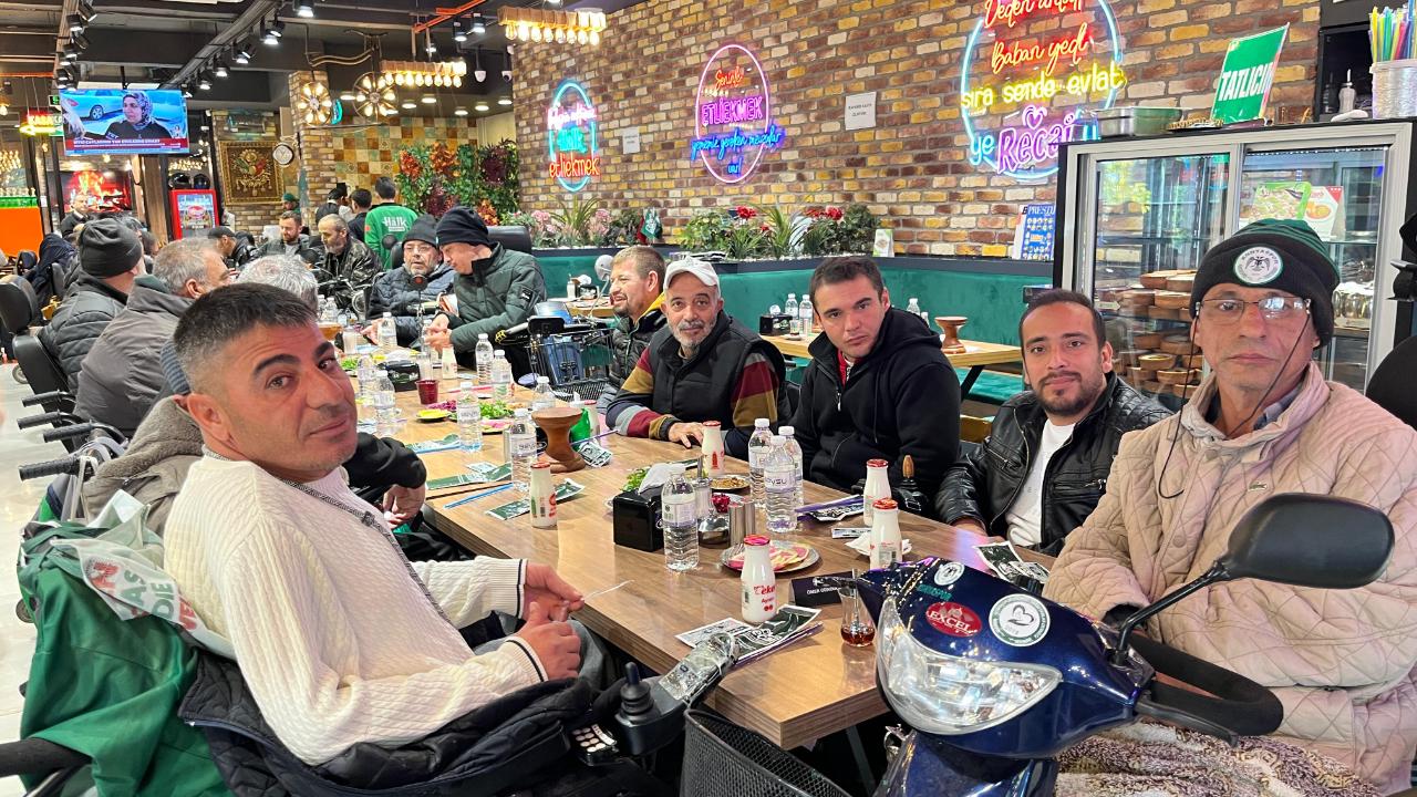 Konyaapor Engelli Taraftarlar Derneği Halk Etliekmekte buluştu