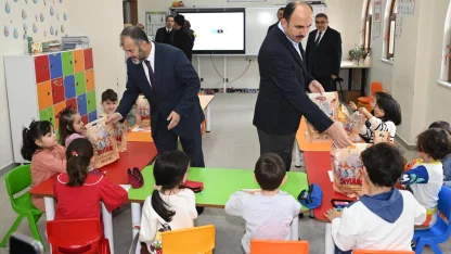 Konya'da Başkan Altay, çocukların 'Şivlilik' coşkusuna eşlik etti