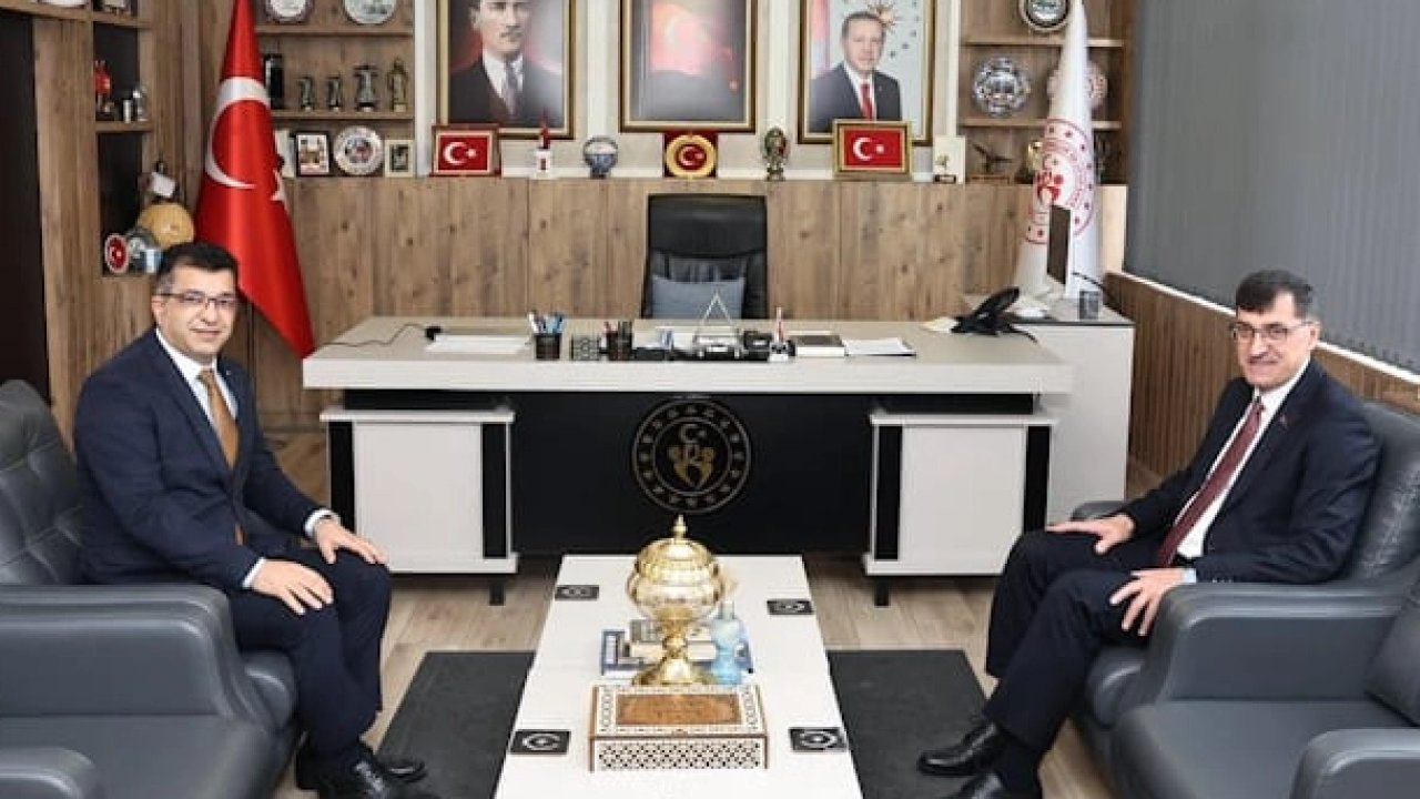 Kütahya&#039;da Başkan Kahveci&#039;den gençliğe ve spora destek