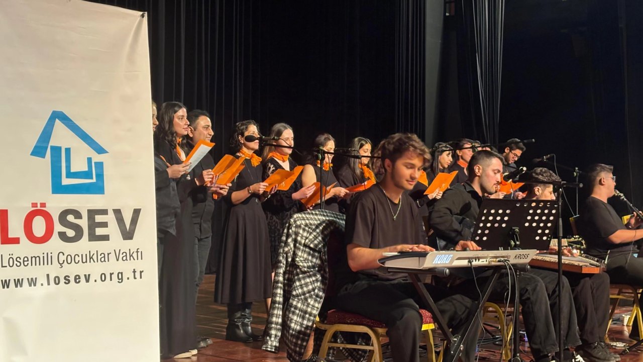 LÖSEV, &#039;Sen Varsan Biz Varız&#039; diyerek gönüllülerine teşekkür etti
