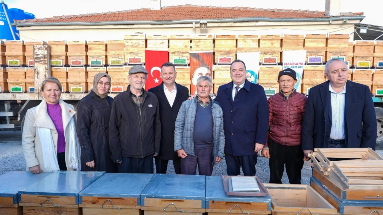 Manisa Büyükşehir'den arıcılara güçlü destek