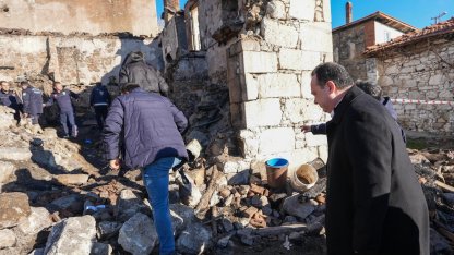 Manisa'da Başkan Dutlulu yangın bölgesinde