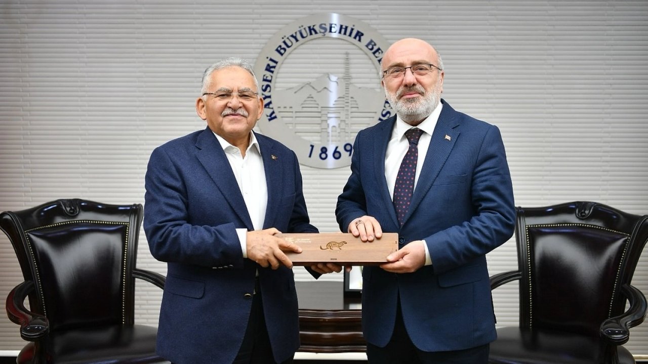 Memduh Büyükkılıç&#039;tan KAYÜ&#039;ye gastronomi teşekkürü