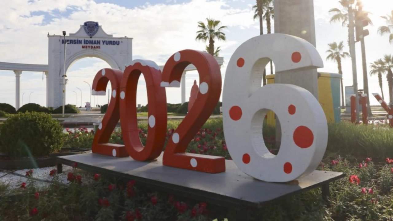 Mersin yeni yıla ışıl ışıl hazır