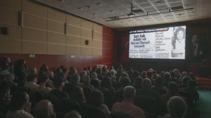 Mersin’de “Biz Radyoyu Çok Sevdik” belgeseli büyük ilgi gördü