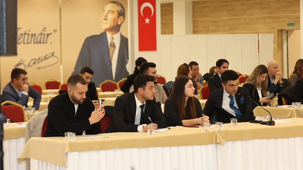 Muğla Gençlik Meclisi ilk toplantısını yaptı