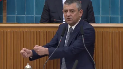 Özel'den sert çıkış: Bu düzen demokrasiye de, cebe de zarar!