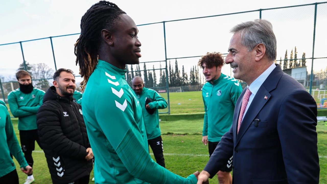 Rüstemler Tesisleri’nde Sakaryaspor’a moral desteği